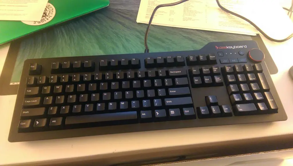 B8DVQyFIUAEteZh.jpg