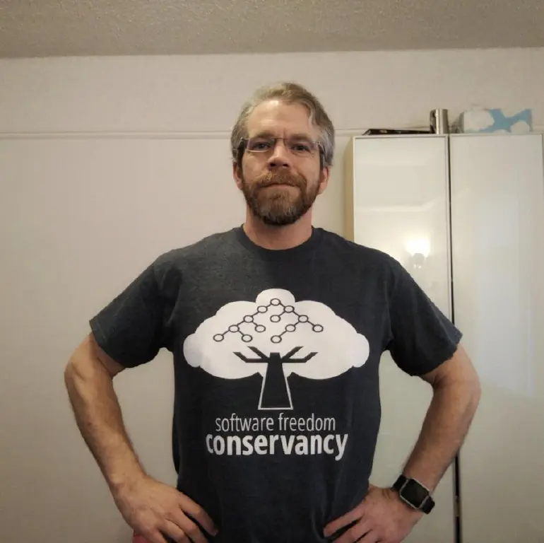 C1CqY42UoAA4F9m.jpg